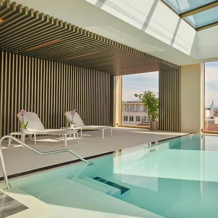 Koenigshof, A Luxury Collection Hotel, Ξενοδοχείο