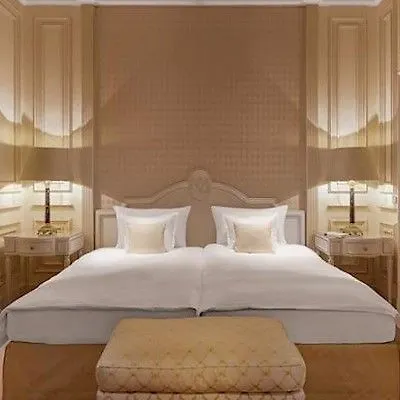 فندق Koenigshof 5*