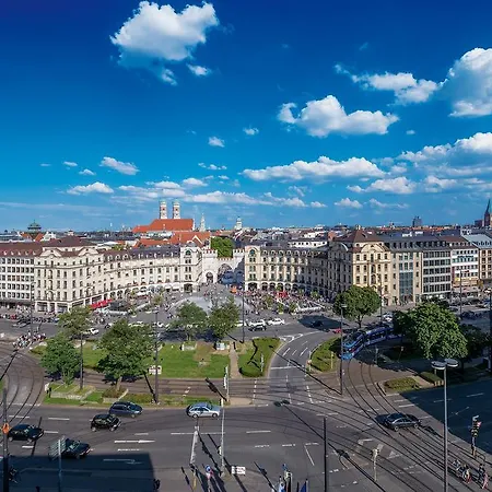 Hotel Koenigshof 5*