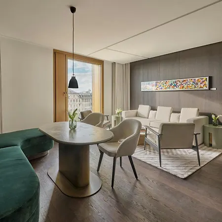 Szálloda Koenigshof, A Luxury Collection Hotel,