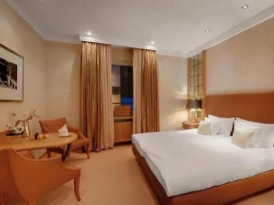 Koenigshof Hotel 5*