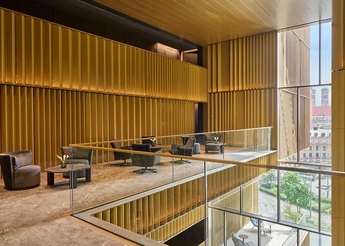 Koenigshof, A Luxury Collection Hotel, Otel 5*