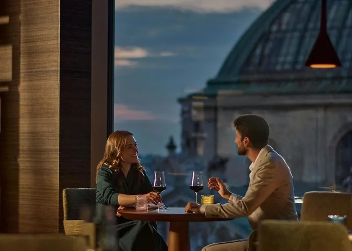מלון Koenigshof, A Luxury Collection Hotel,